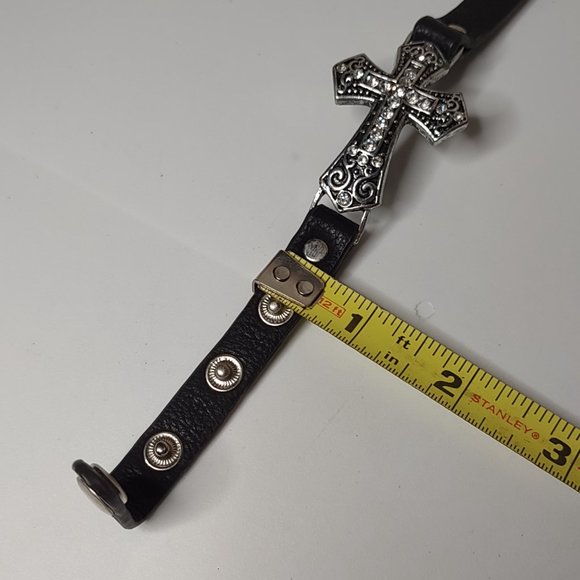 Very Awesome Black Bracelet With Cross - Picture 9 of 9